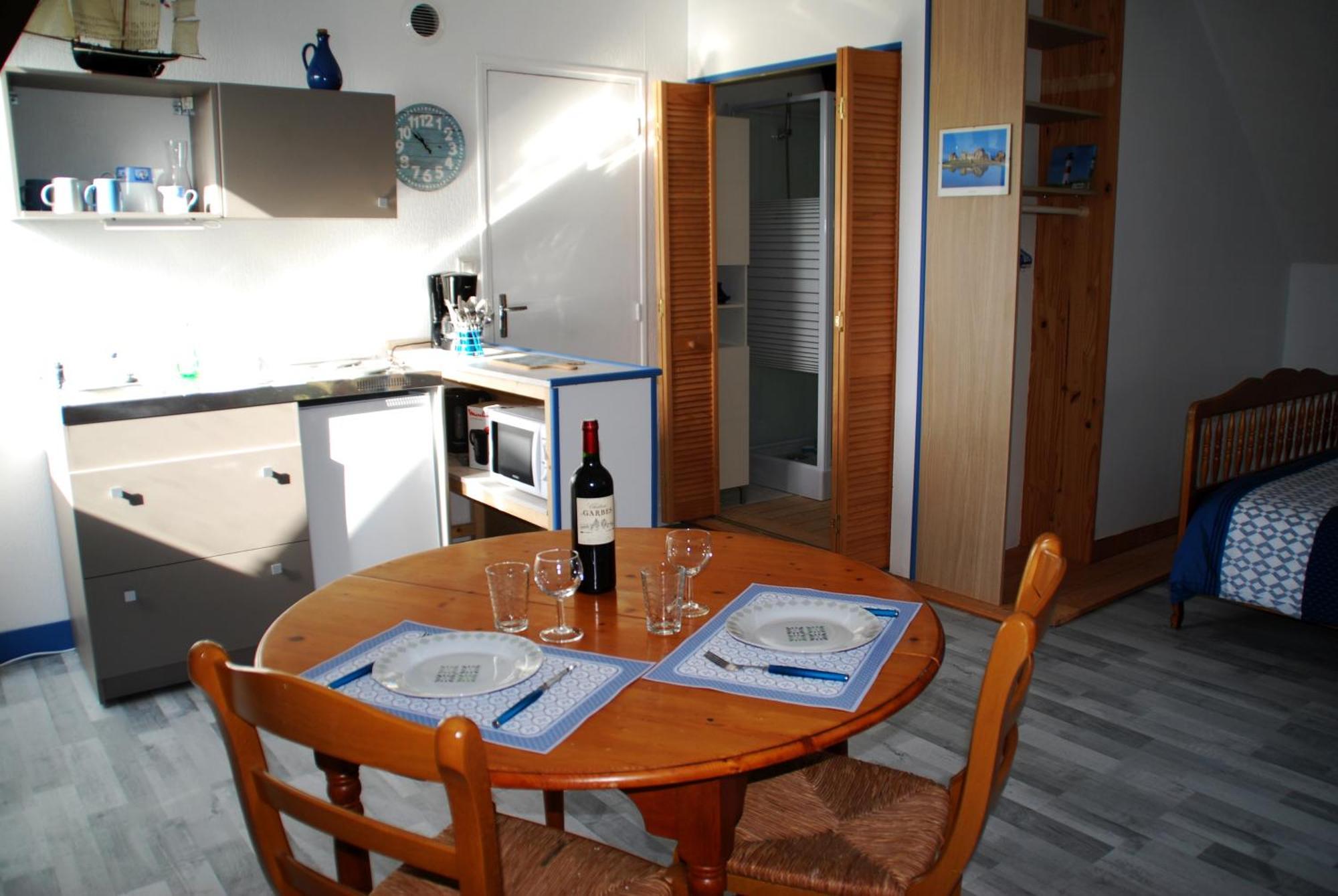 Studio Meuble Jacynthe Proche Le Havre - Etretat - Honfleur Saint-Romain-de-Colbosc Buitenkant foto